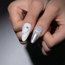 Load image into Gallery viewer, Rattlesnake Nail