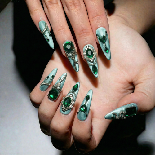 Medusa Nail